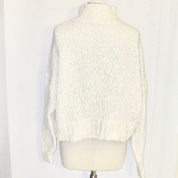 *Host Pick* Everlane Lofty Knit Henley Alpaca Blend Sweater - Picture 4 of 12